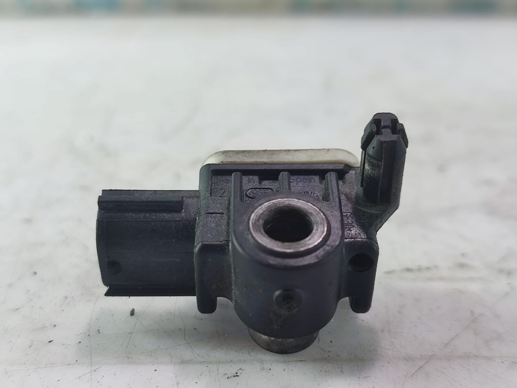 Senzor impact 8651A116 Mitsubishi ASX [2010 - 2012] 1.8 di-d 4N13