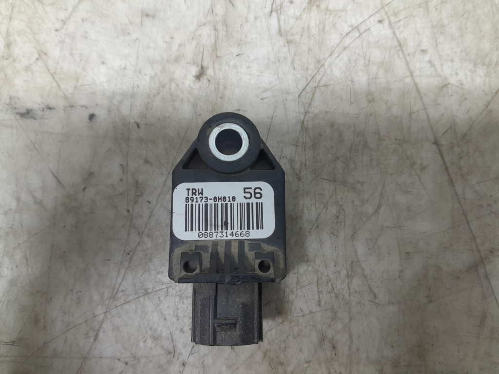 Senzor impact 89173-0H010 Toyota Aygo 2 [2014 - 2020] 1.0 benzina 1KRFE