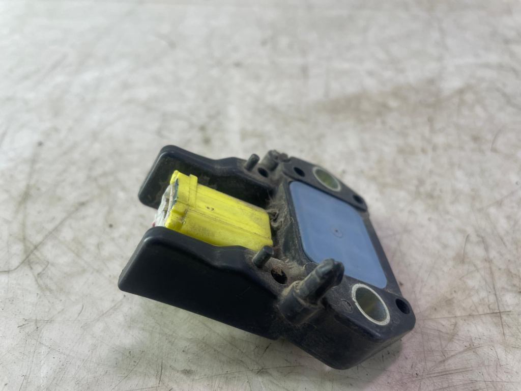 Senzor impact 89173-35080 Toyota Urban Cruiser [2008 - 2020] 1.4 d 1NDTV