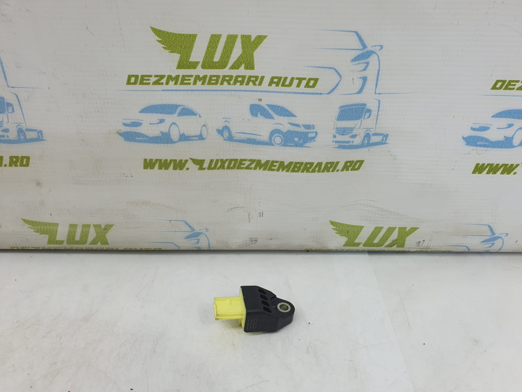 Senzor impact 89831-12040 Lexus IS XE30 [facelift] [2016 - 2020] 300H Hybrid 2.5 2AR-FSE