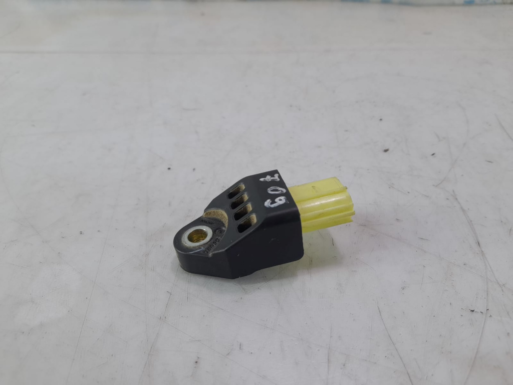 Senzor impact 89831-42010 Toyota Rav 4 3 (XA30) [2005 - 2010] 2.2 d-4d 2ADFTV
