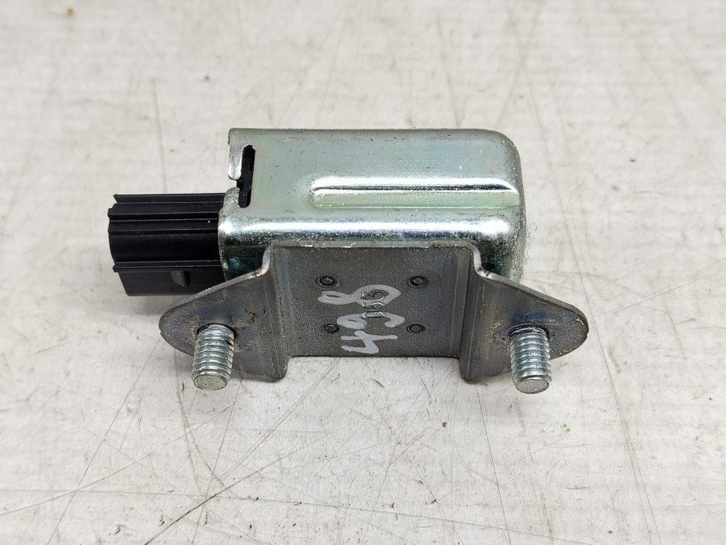 Senzor impact 89860-47040 Toyota Prius 2 [2003 - 2011] 1.5 hybrid 1NZ-FXE