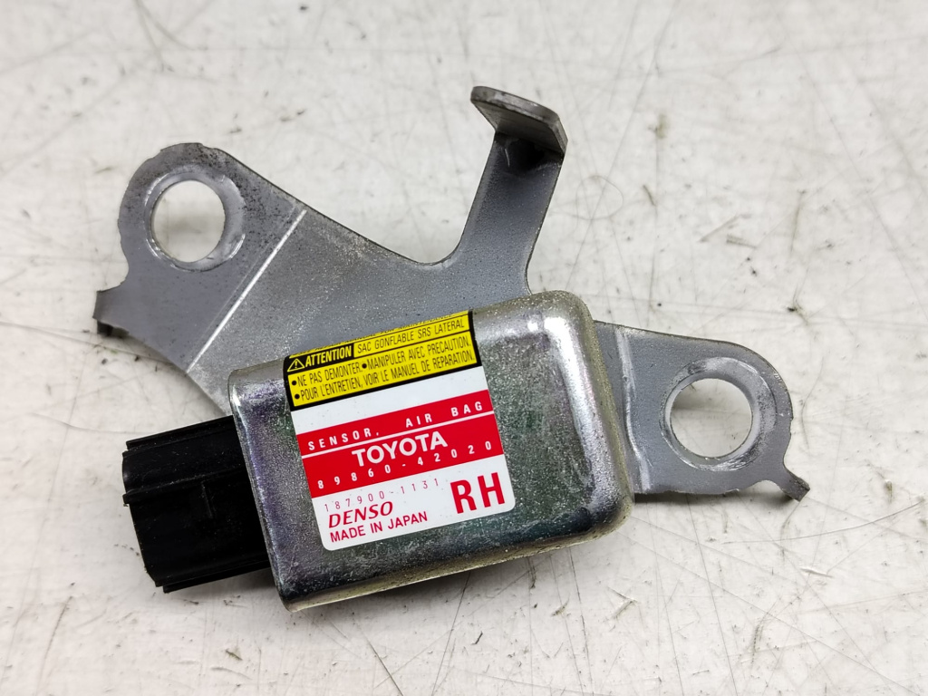 Senzor impact 8986042020 Toyota Rav 4 2 (XA20) [2000 - 2003] 2.0 d-4d 1cd-ftv