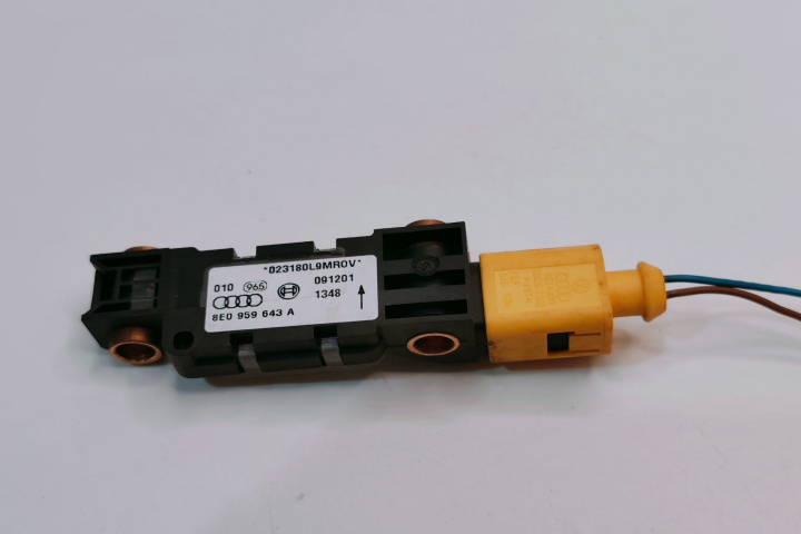 Senzor Impact 8E0959643A Audi A4 B6 [2000 - 2005]