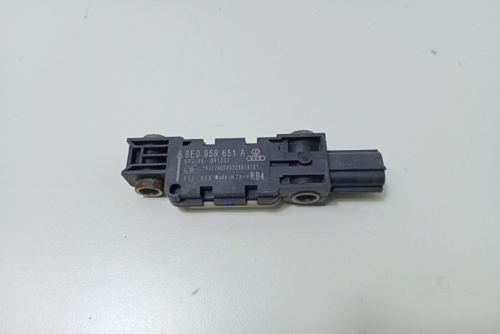 Senzor impact 8E0959651A Audi A3 8P [2003 - 2005]
