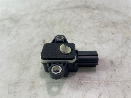 Senzor impact 8p0955557 Audi A4 B7 [2004 - 2008] 2.0 tdi BPW
