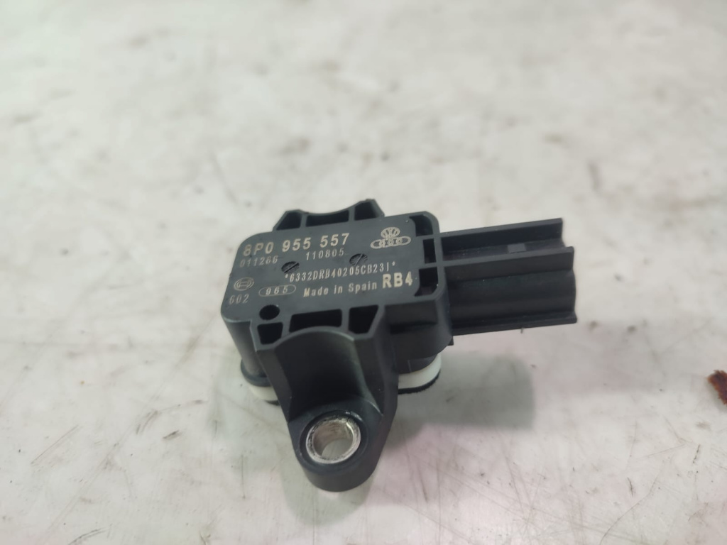 Senzor impact 8p0955557 Audi A4 B7 [2004 - 2008] 2.0 TDI BLB