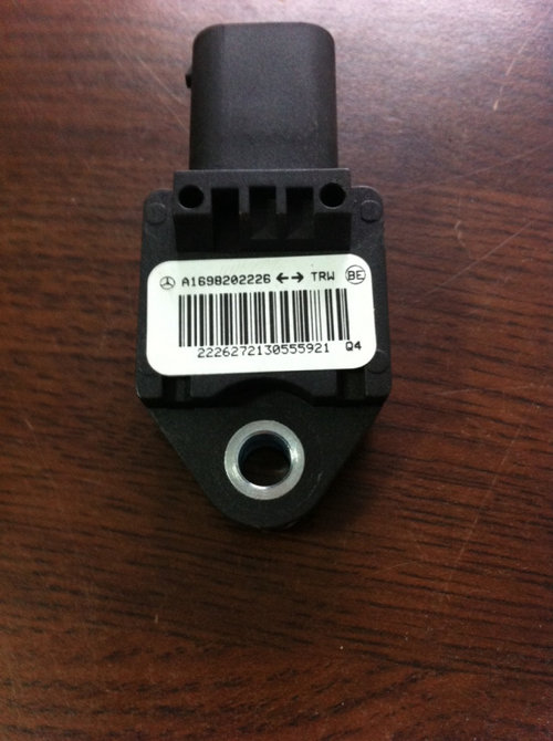 Senzor impact airbag dreapta Cod: A1698202226 Mercedes-Benz A-Class W169 [2004 - 2008] Hatchback 5-u...