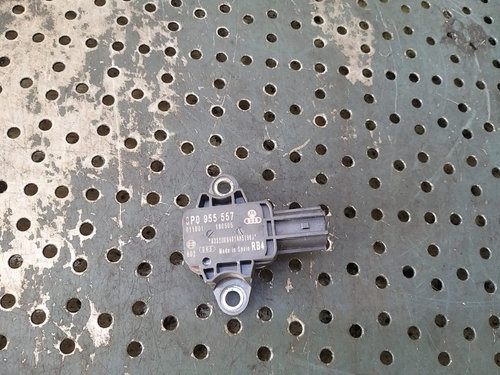 Senzor impact audi a4 b7 8e 8p0955557