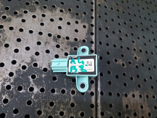 Senzor impact audi a4 b8 8k 8k0955557c