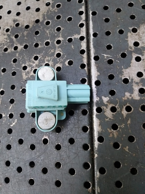 Senzor impact audi a6 c6 4f 4f0955557