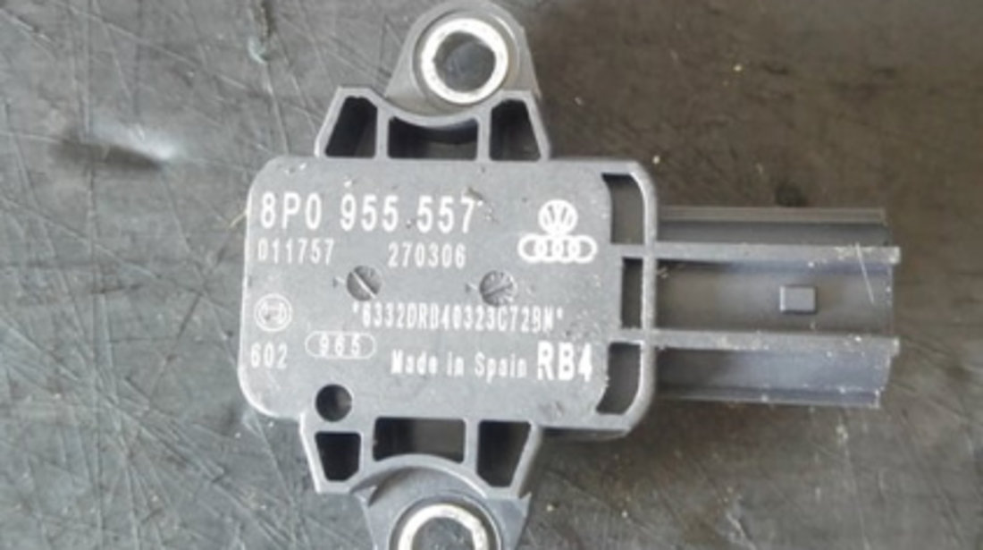 Senzor impact dreapta fata audi a4 b7 8p0955557