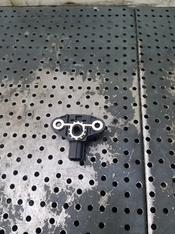Senzor impact dreapta fata vw passat b6 3c 5n0959354