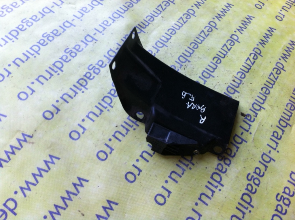 Senzor impact dreapta Volkswagen VW Bora [1998 - 2005] Sedan 1.6 16V MT (105 hp) (1J2) 16V