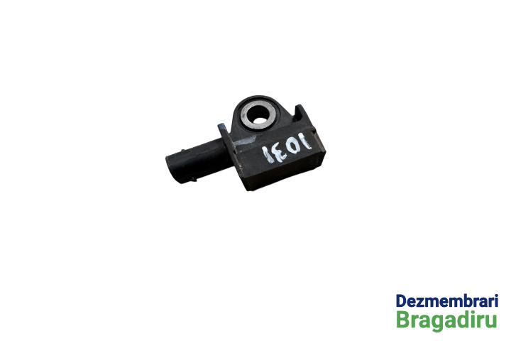 Senzor impact fata Cod: 95920-3T100 95920-3T100 Hyundai i20 2 (GB) [2014 - 2020] Hatchback - 5 usi 1.2 MT (84 hp) Cod motor: G4LA-6