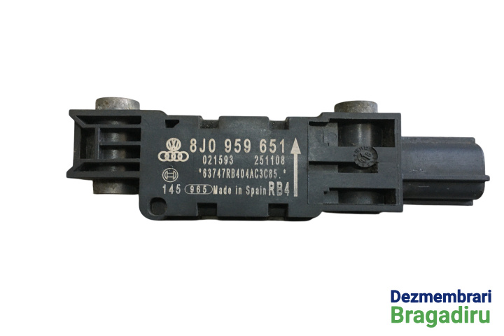 Senzor impact lateral fata dreapta Cod: 8J0959651 8J0959651 Seat Exeo [2009 - 2012] Sedan 2.0 TDI MT (143 hp) Cod motor: CAGA, Cod culoare: LW7X