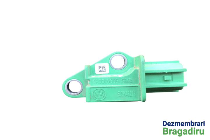Senzor impact lateral spate stanga Cod: 1K0909606 1K0909606 Volkswagen VW Jetta 5 [2005 - 2011] Sedan 4-usi 1.9 TDI MT (105 hp) Cod motor: BKC, Cod cutie: GQQ, Cod culoare: LA7W