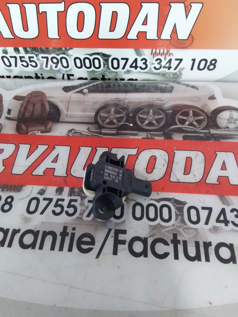 Senzor impact Mercedes-Benz GLA-Class (2013->) [X156] 2.2 Motorina 2016, A1668210351