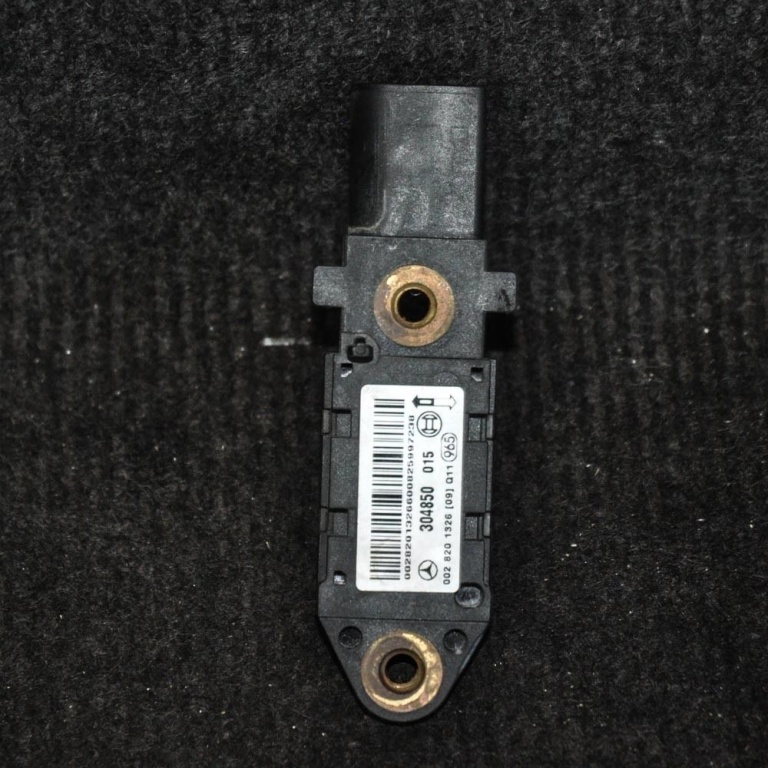 Senzor impact Mercedes CLS W219 A0028201326