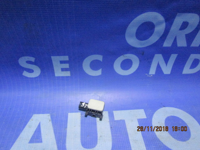 Senzor impact Mercedes M420 W164; 0038202826