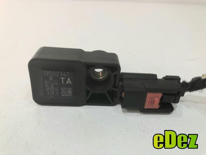 Senzor impact Opel Insignia (2008-2013) 13502341