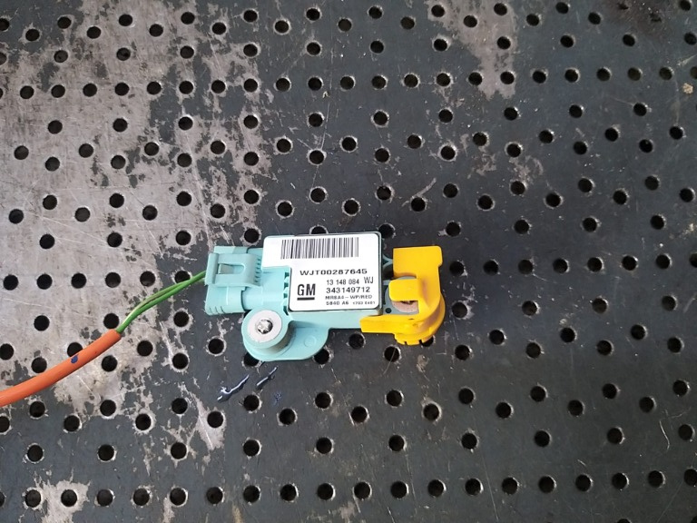 Senzor impact opel meriva a x03 13148084 343149712