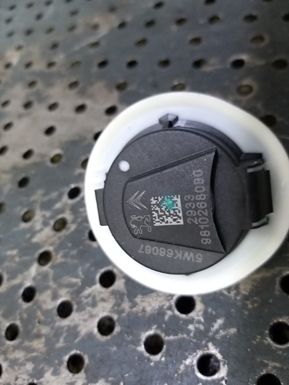 Senzor impact stanga fata citroen c5 aircross 9810268080