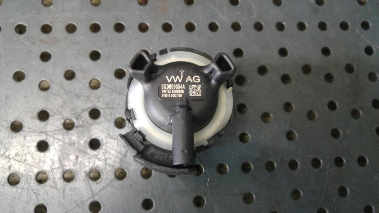 Senzor impact stanga fata skoda octavia 3 5e3 nl3 nr3 3q0959354a