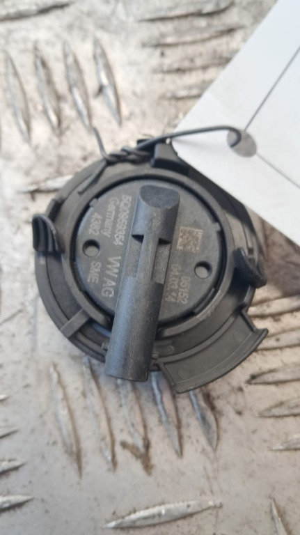 Senzor impact usa dreapta spate Vw Golf 7 1.6 TDI hatchback cod motor CLH , an 2013 cod 5Q0959354