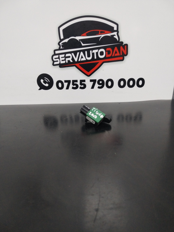 Senzor impact Volkswagen Tiguan (2007-2011) 2.0 Motorina 2010, 5N0959351B