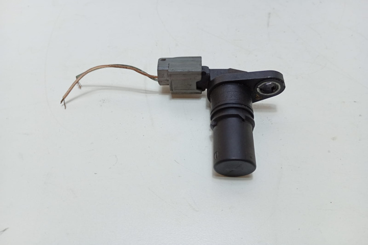 Senzor impulsuri arbore cotit 8200885209A Fiat Talento