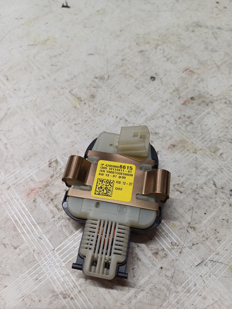 Senzor lumina Mercedes C Class W205 - Motorina 2015, A2059006615