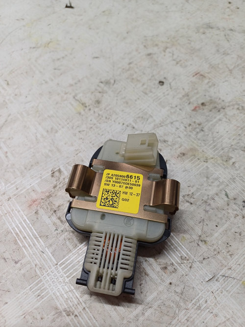 Senzor lumina Mercedes C Class W205 - Motorina 2015, A2059006615