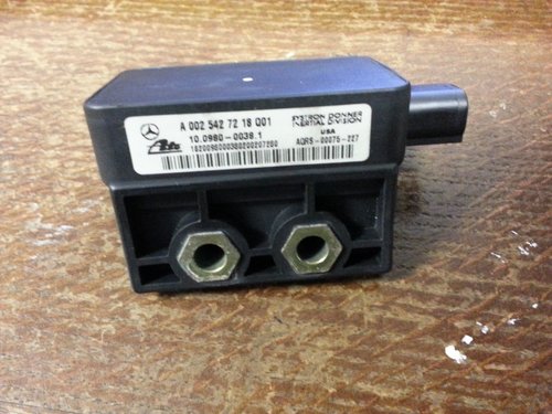 Senzor mercedes C class w203 A0025427218