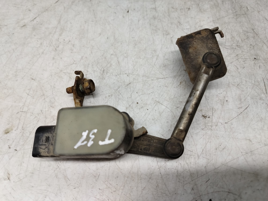 Senzor nivel inaltime faruri 6pm008043 Nissan Qashqai J10 [2007 - 2010]