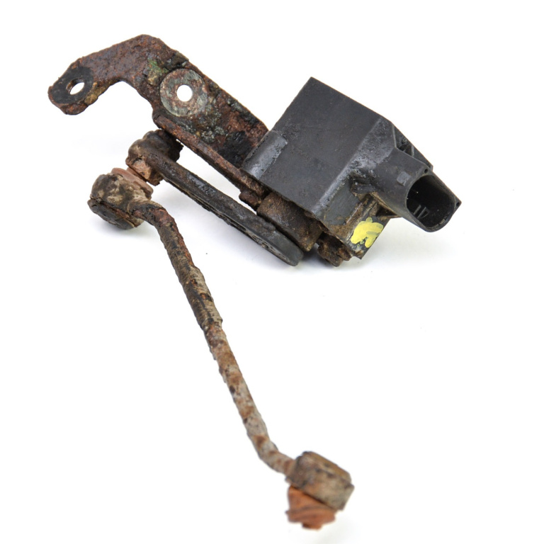 Senzor Nivel / Senzor Suspensie BMW 5 (E39) 1995 - 2004 1093698, 1 093 698