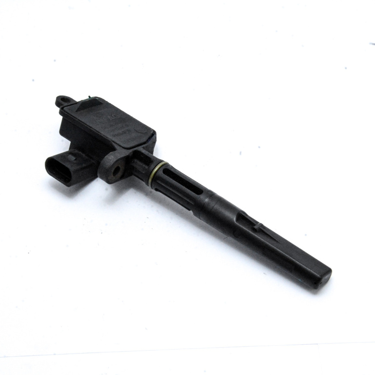 Senzor Nivel / Senzor Suspensie Skoda FABIA 2 2007 - 2014 Motorina 045907660D, 045 907 660 D, 045 907 660, 045907660, 00813401HLG, 008 134-01 HLG, 008 134-01, 00813401
