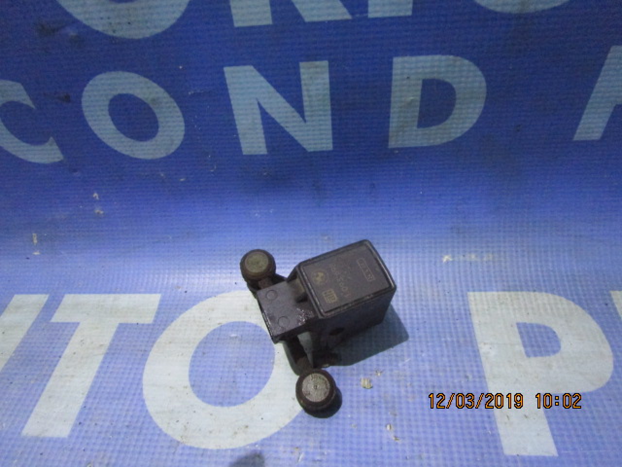 Senzor nivel suspensie BMW E39 530i; 1093698 (spate)