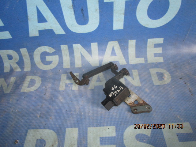 Senzor nivel suspensie BMW E46 330xd; 1093698 (spate)
