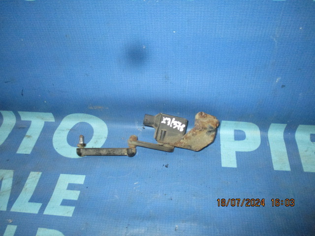 Senzor nivel suspensie BMW E83 X3 2004; 1093698 (spate)