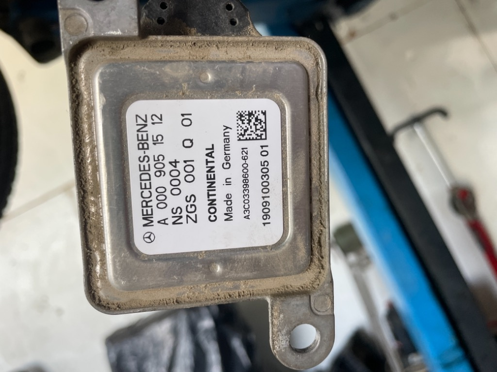 Senzor NOx Mercedes cod a0009051512 senzor Mercedes