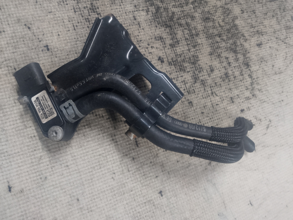 Senzor Noxe Volkswagen Tiguan 2.0 2012, 076906051A