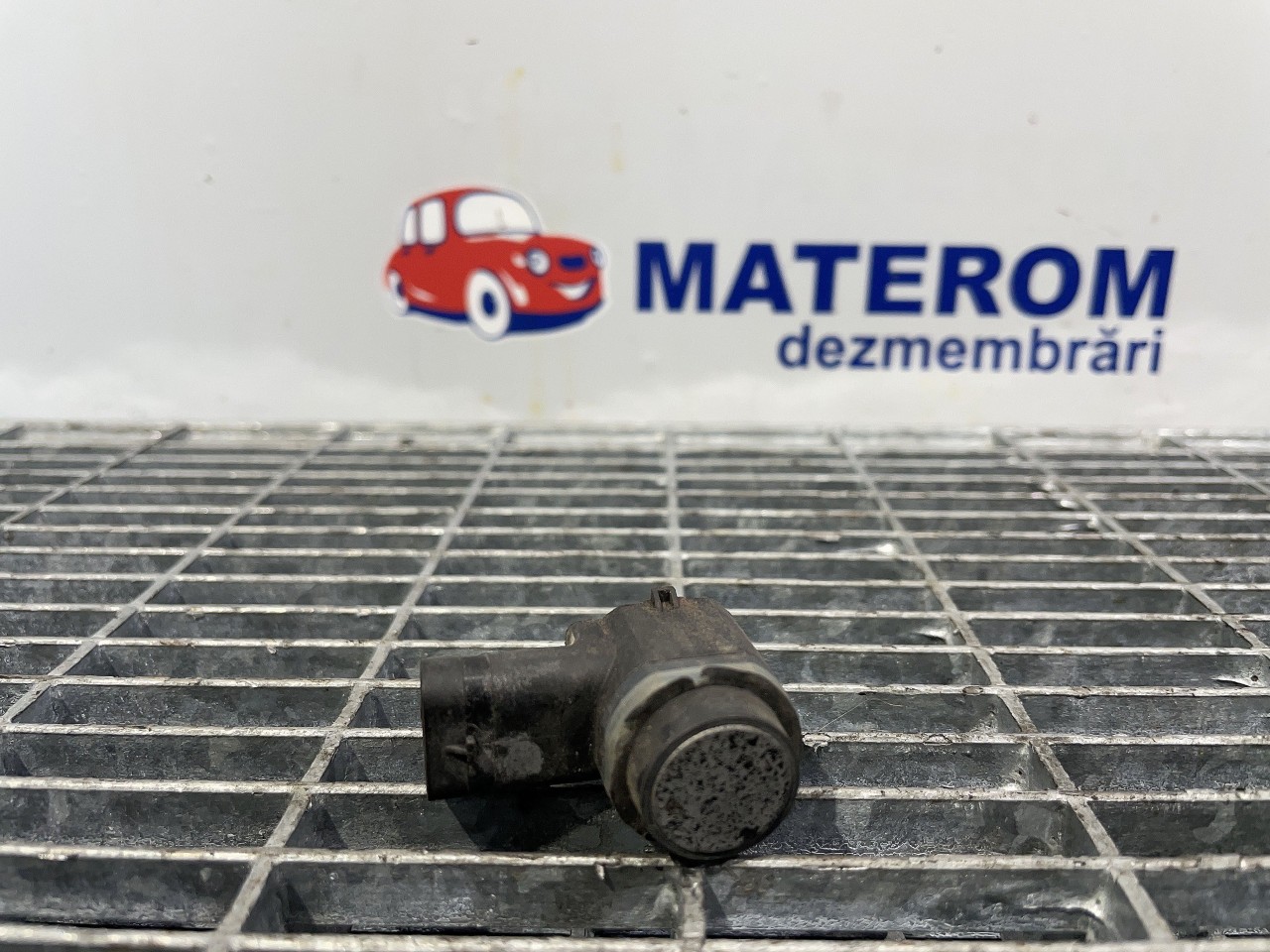 SENZOR PARCARE FATA AUDI A4 - - (2004 2007)