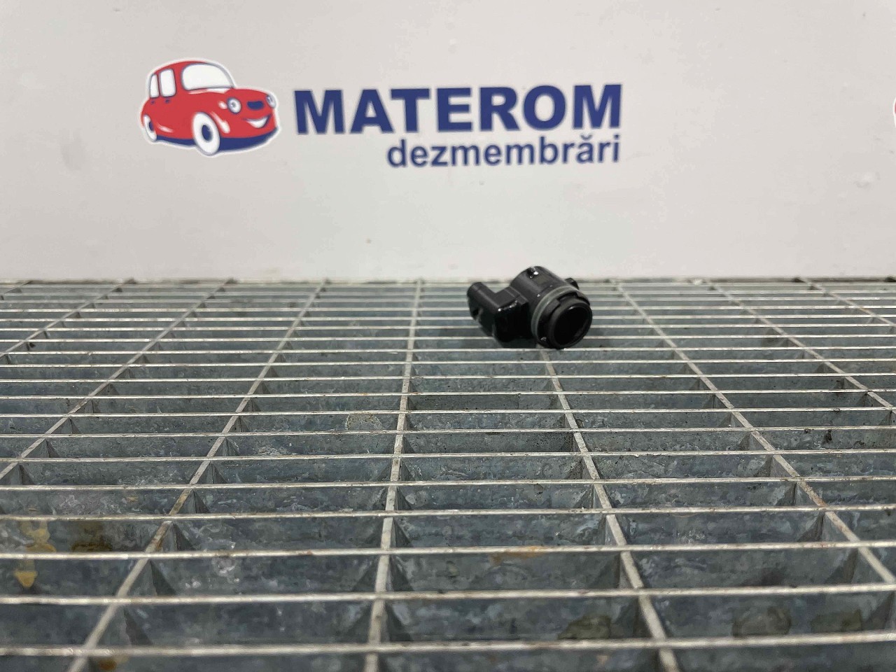 SENZOR PARCARE FATA AUDI A6 - - (2018 2024)