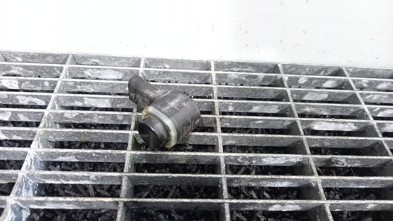 SENZOR PARCARE FATA AUDI Q3 - - (2011 2015)