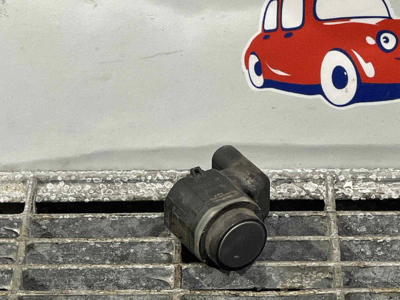 SENZOR PARCARE FATA BMW SERIA 5 F 10 - - (2010 2014)