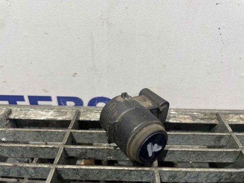 SENZOR PARCARE FATA BMW X1 - - (2009 2015)