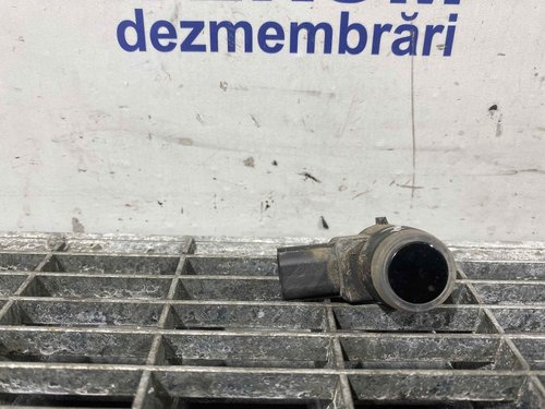SENZOR PARCARE FATA CHRYSLER 300C - - (2011 2014)