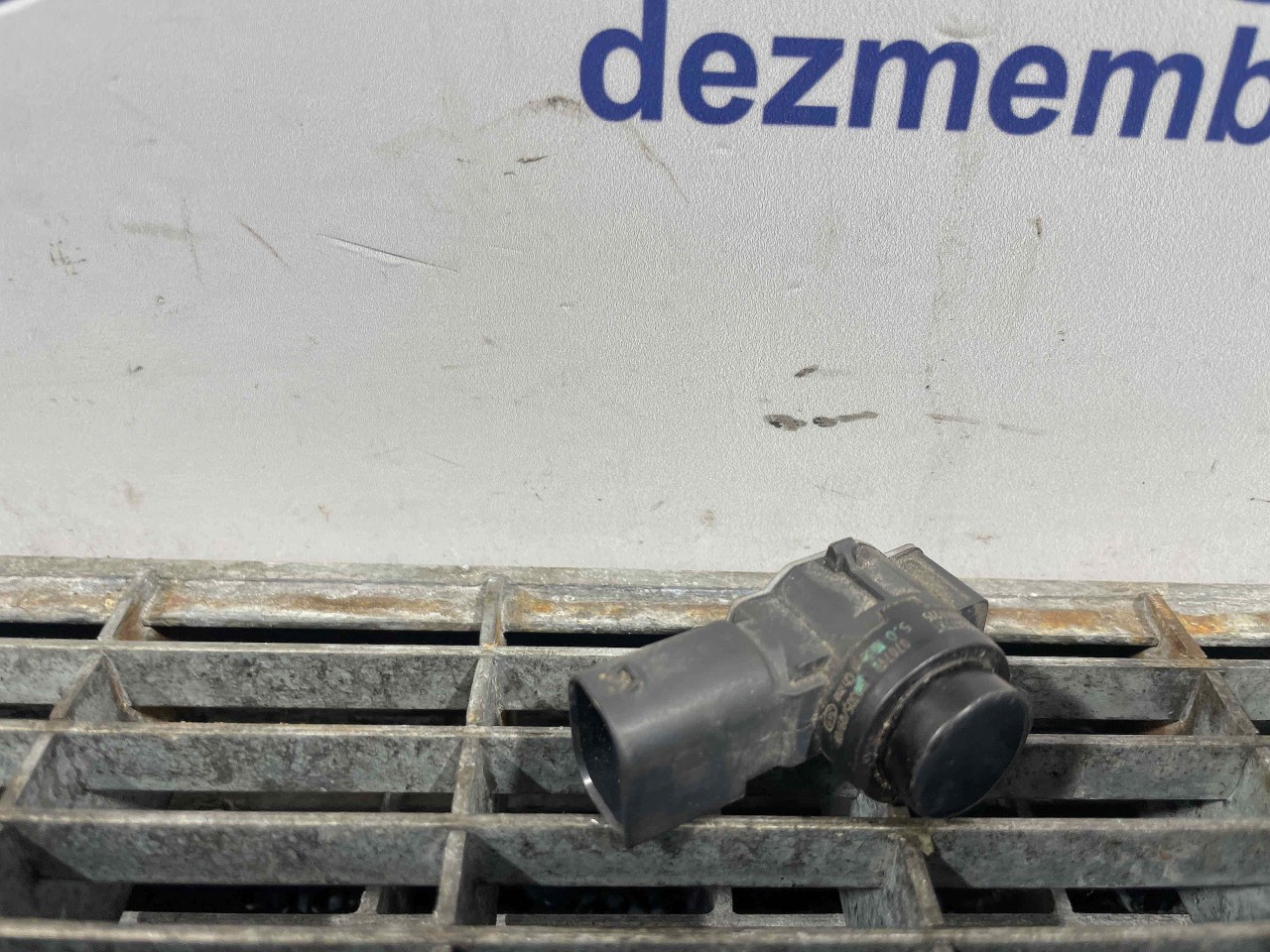 SENZOR PARCARE FATA PEUGEOT 208 - - (2015 2019)