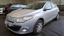 Senzor parcare fata Renault Megane 3 2011 HATCHBAC...